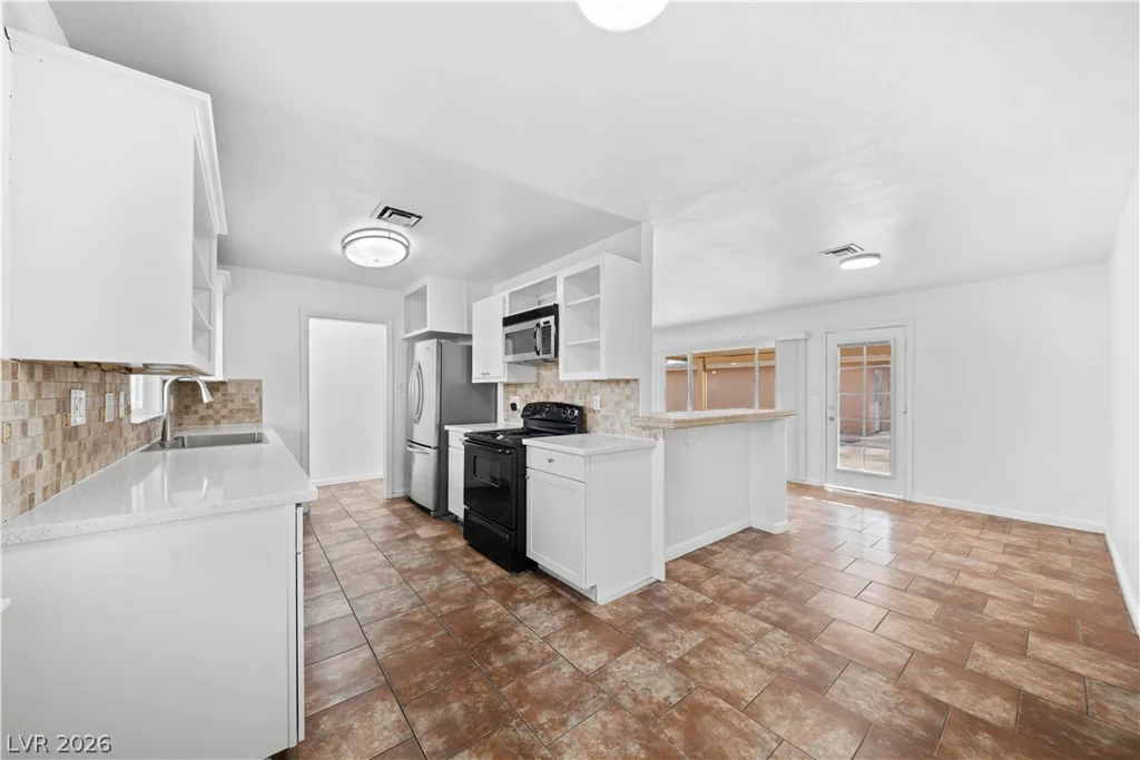 1001 Silver Lake, Las Vegas, NV 89108