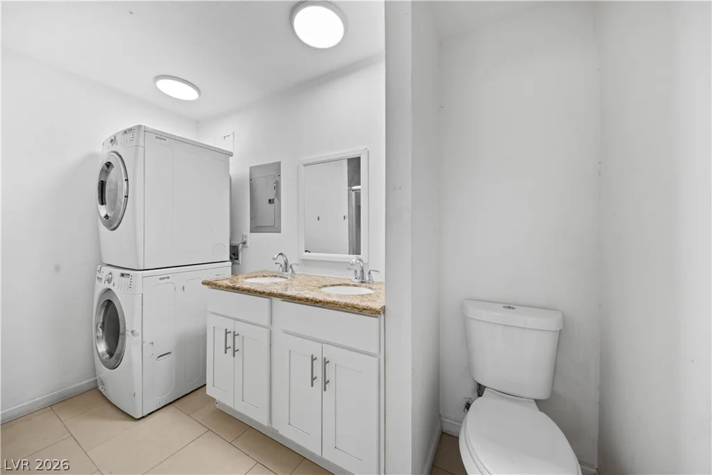 1001 Silver Lake, Las Vegas, NV 89108