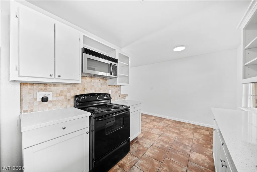 1001 Silver Lake, Las Vegas, NV 89108