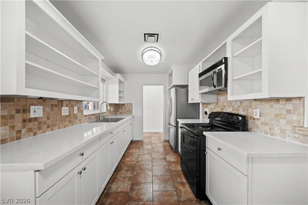 1001 Silver Lake, Las Vegas, NV 89108