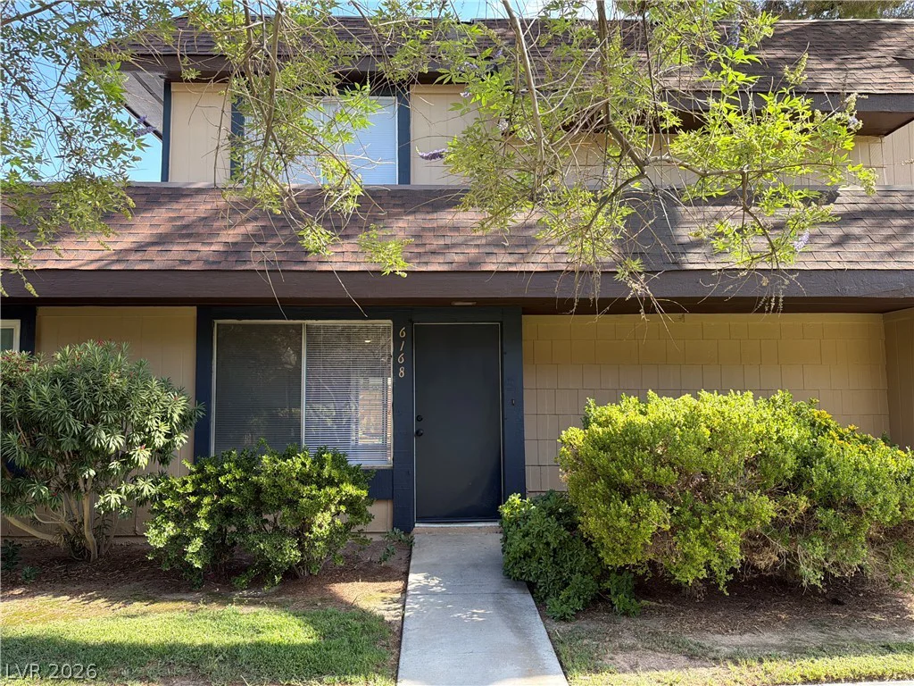 6168 Meadow View, Las Vegas, NV 89103