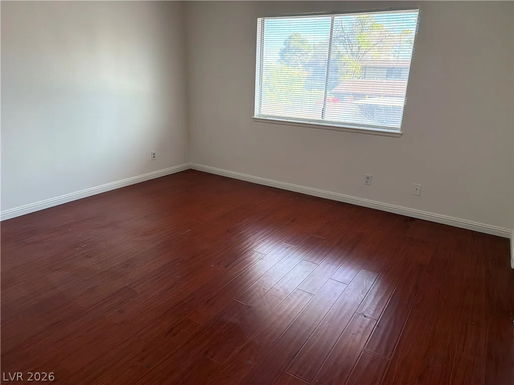 6168 Meadow View, Las Vegas, NV 89103