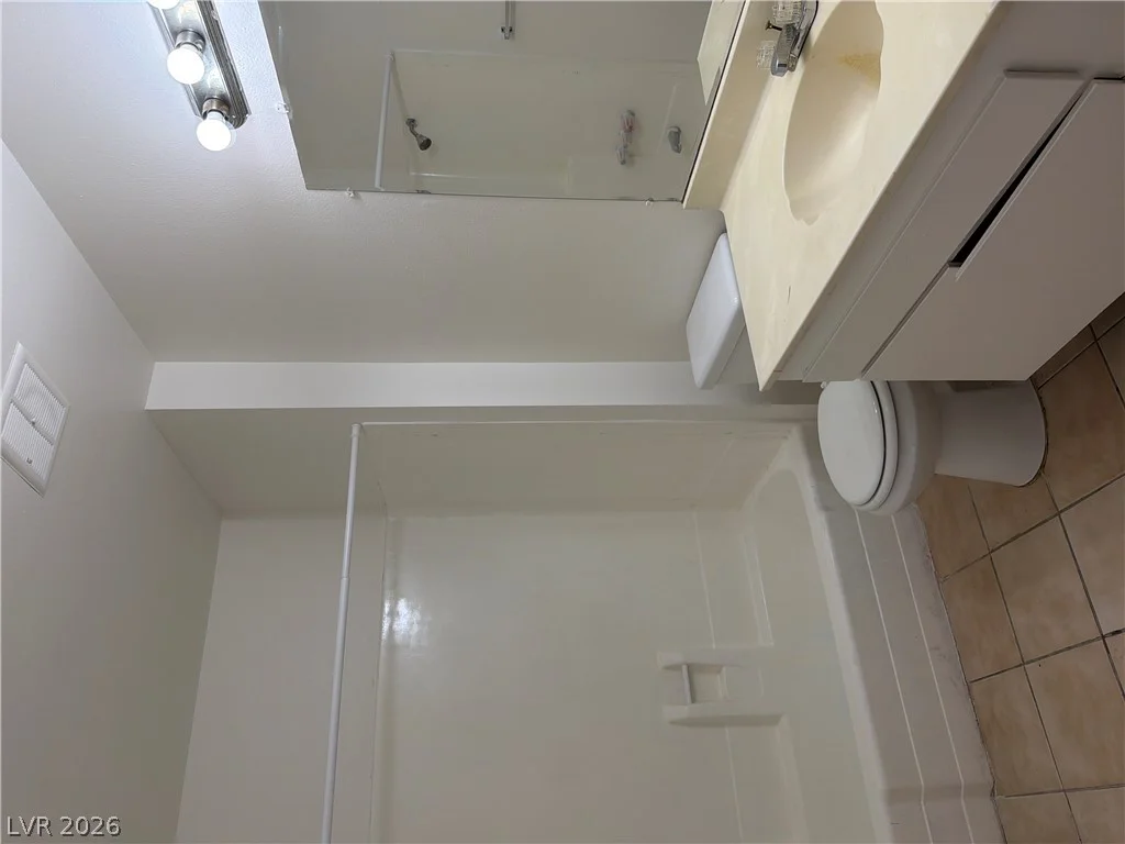6168 Meadow View, Las Vegas, NV 89103
