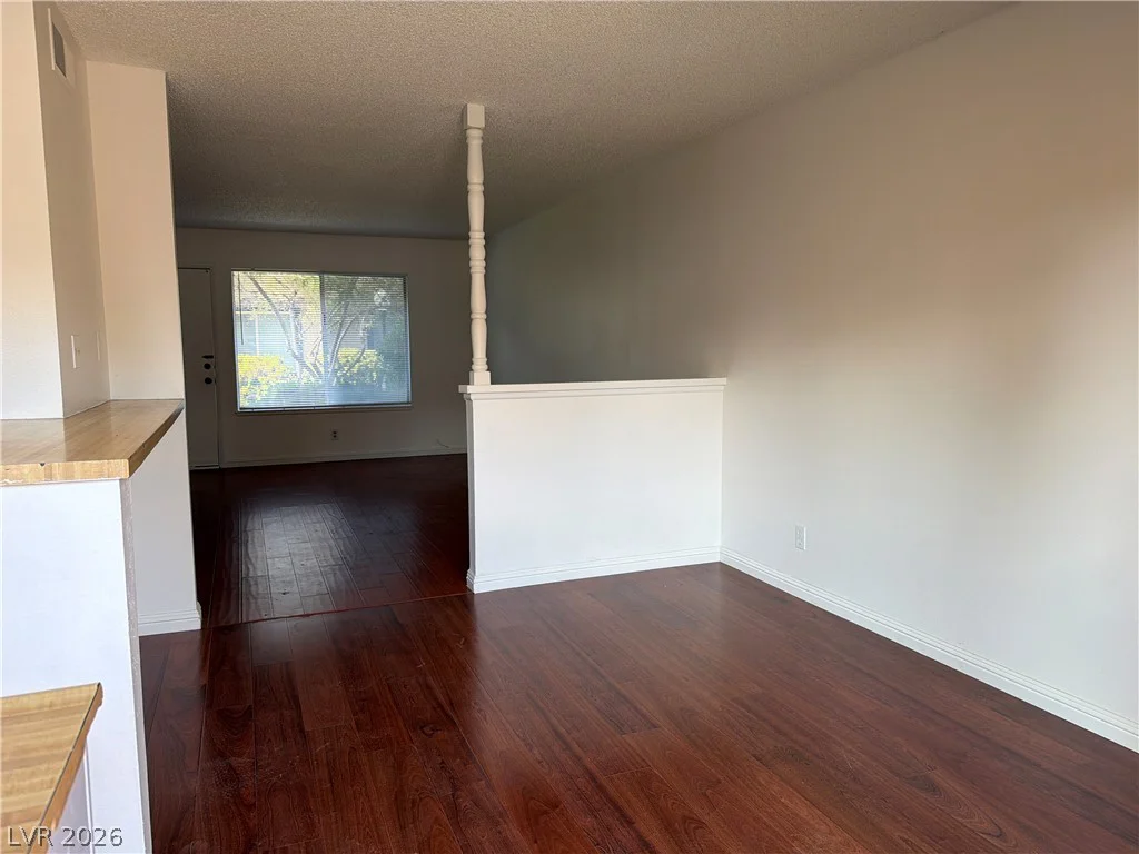 6168 Meadow View, Las Vegas, NV 89103
