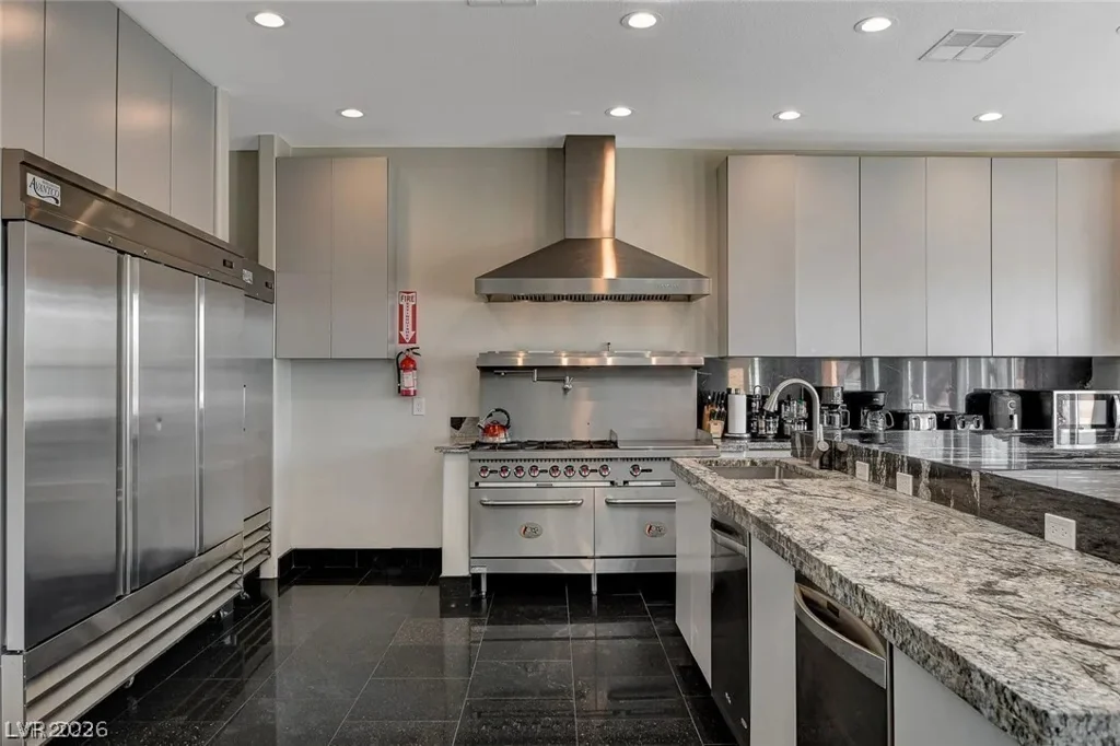 395 Wigwam, Las Vegas, NV 89123