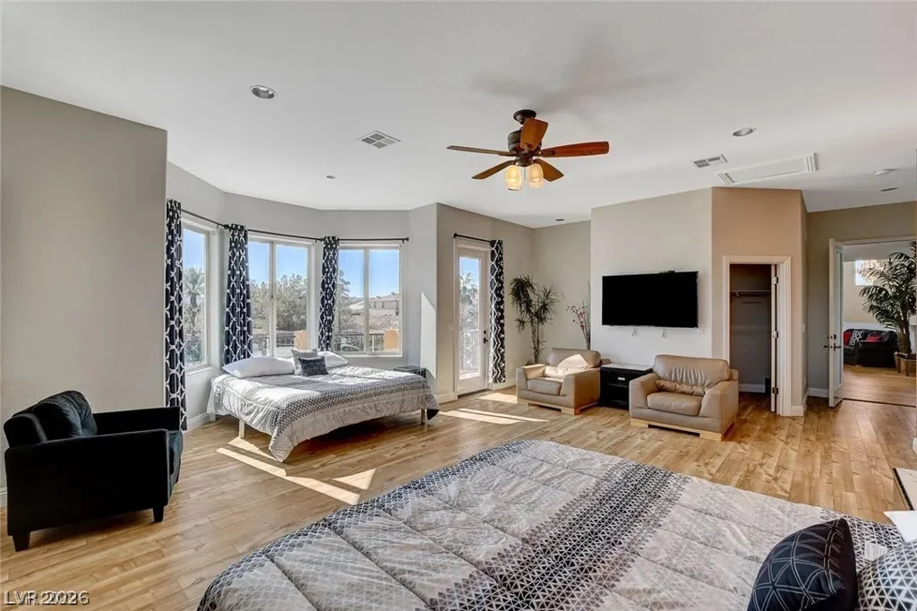 395 Wigwam, Las Vegas, NV 89123