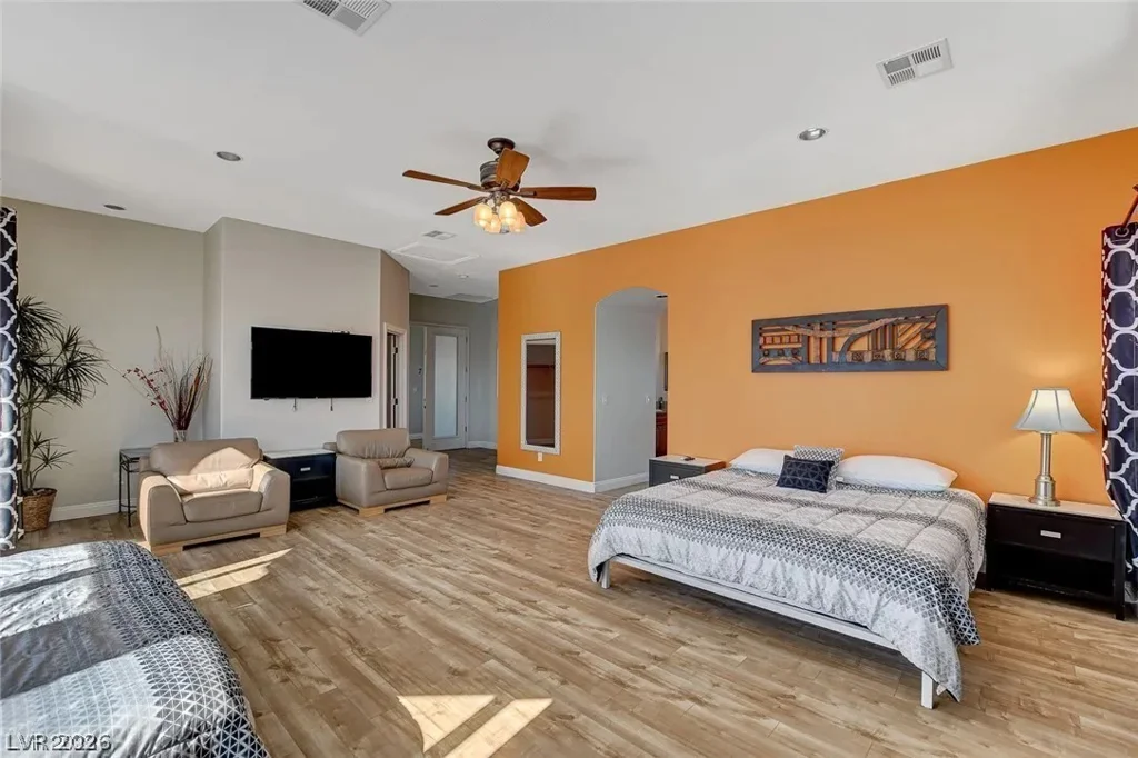 395 Wigwam, Las Vegas, NV 89123