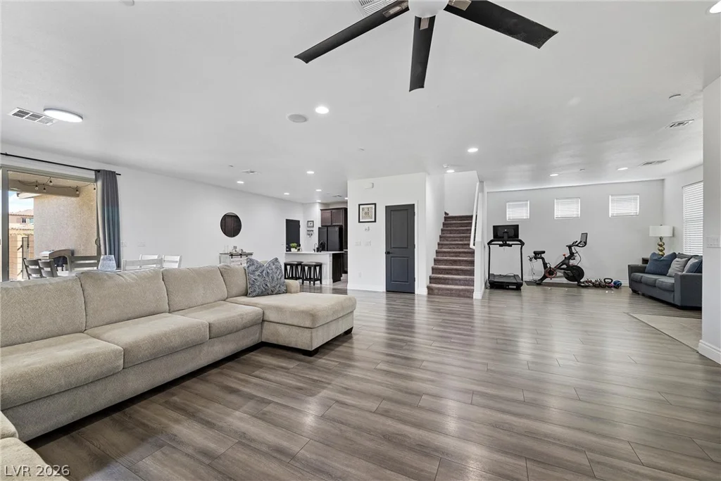 976 Sunset, Henderson, NV 89011
