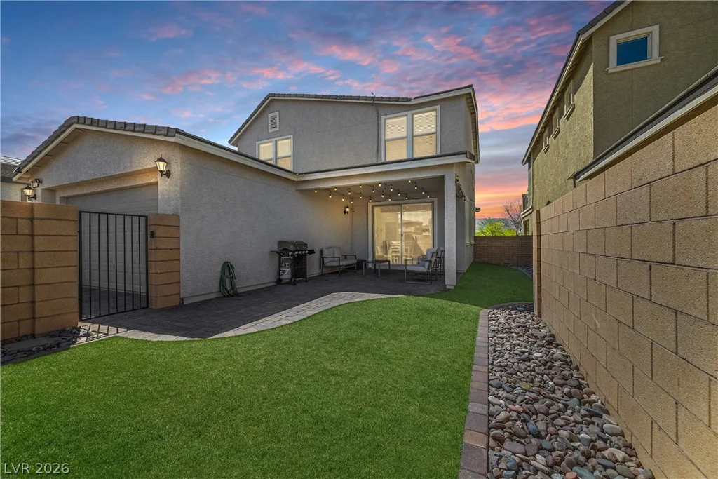 976 Sunset, Henderson, NV 89011