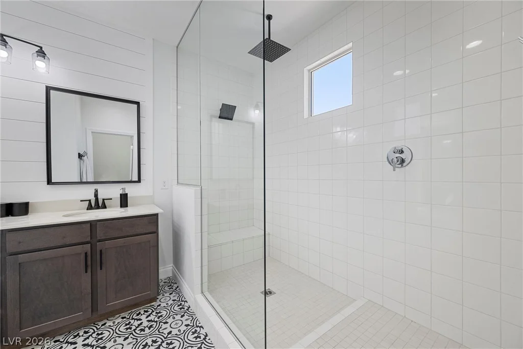 976 Sunset, Henderson, NV 89011
