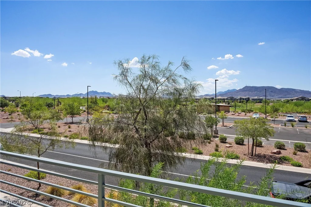 976 Sunset, Henderson, NV 89011