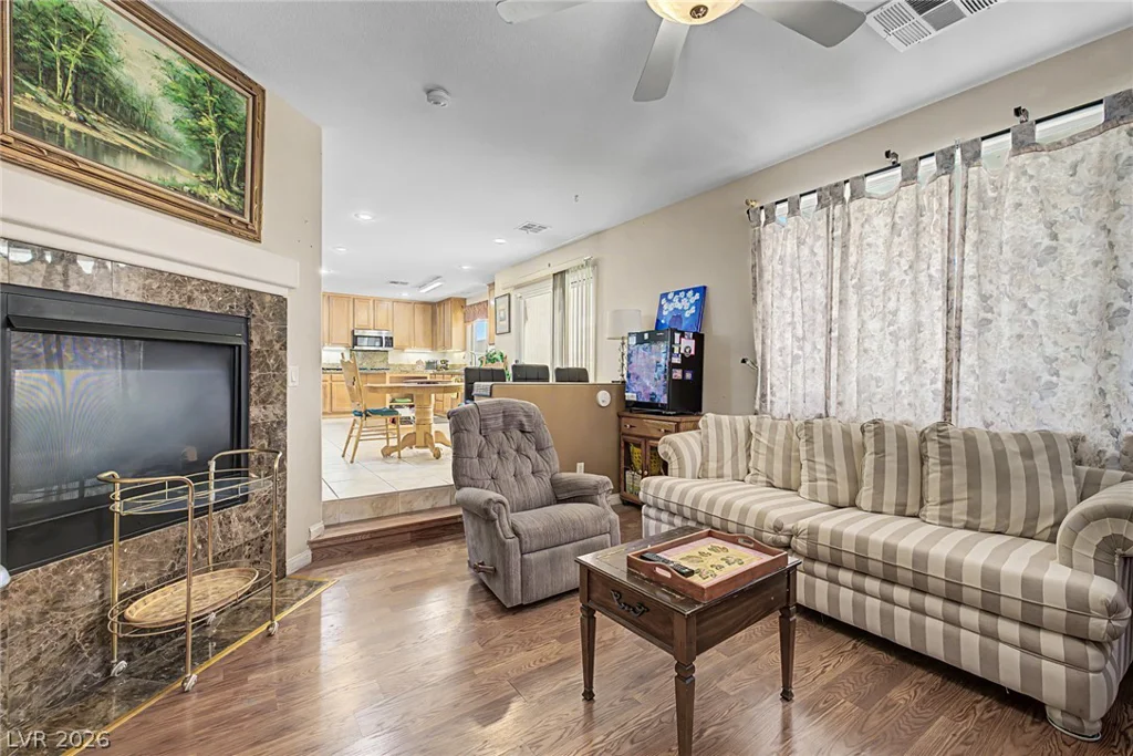 425 Emerald Heights, Las Vegas, NV 89144