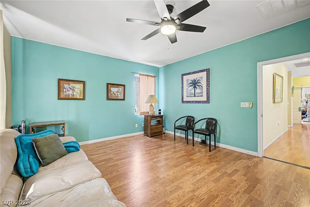 425 Emerald Heights, Las Vegas, NV 89144