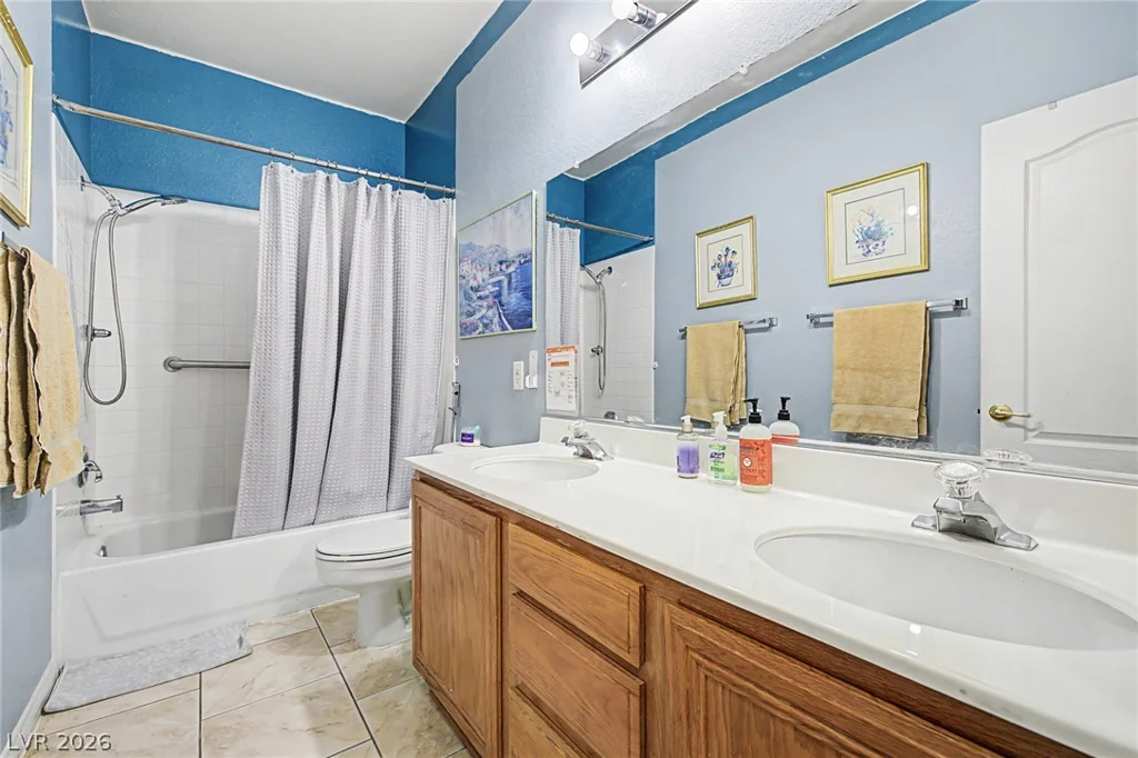 425 Emerald Heights, Las Vegas, NV 89144