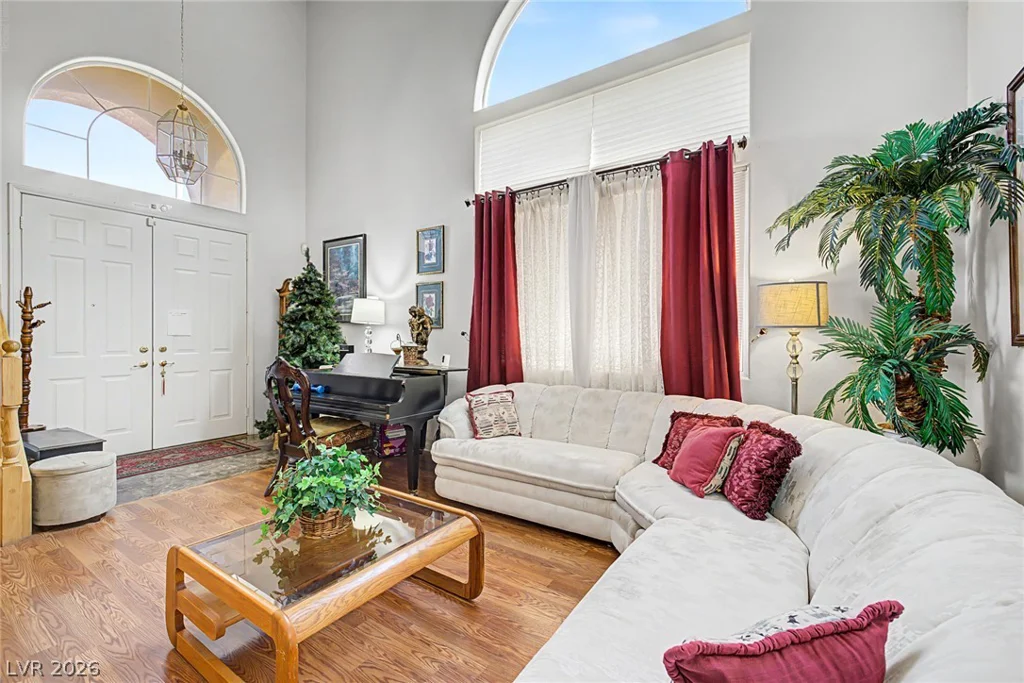 425 Emerald Heights, Las Vegas, NV 89144