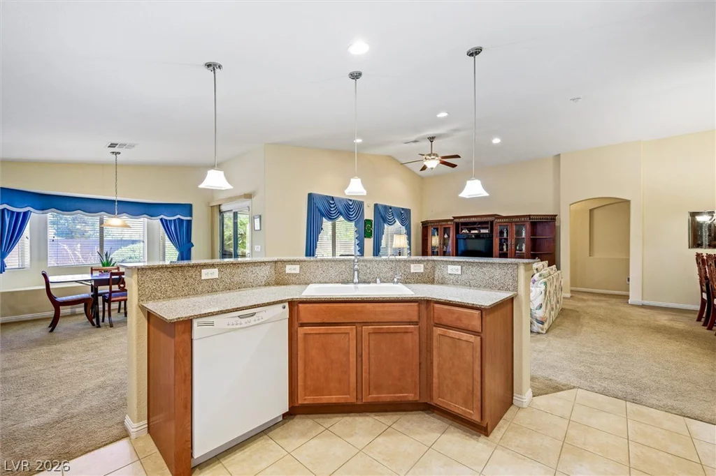 213 Whitetail Archery, North Las Vegas, NV 89084