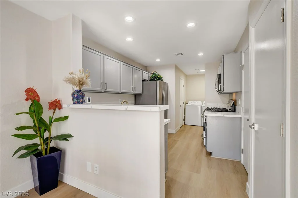 3923 Starfield, Las Vegas, NV 89147