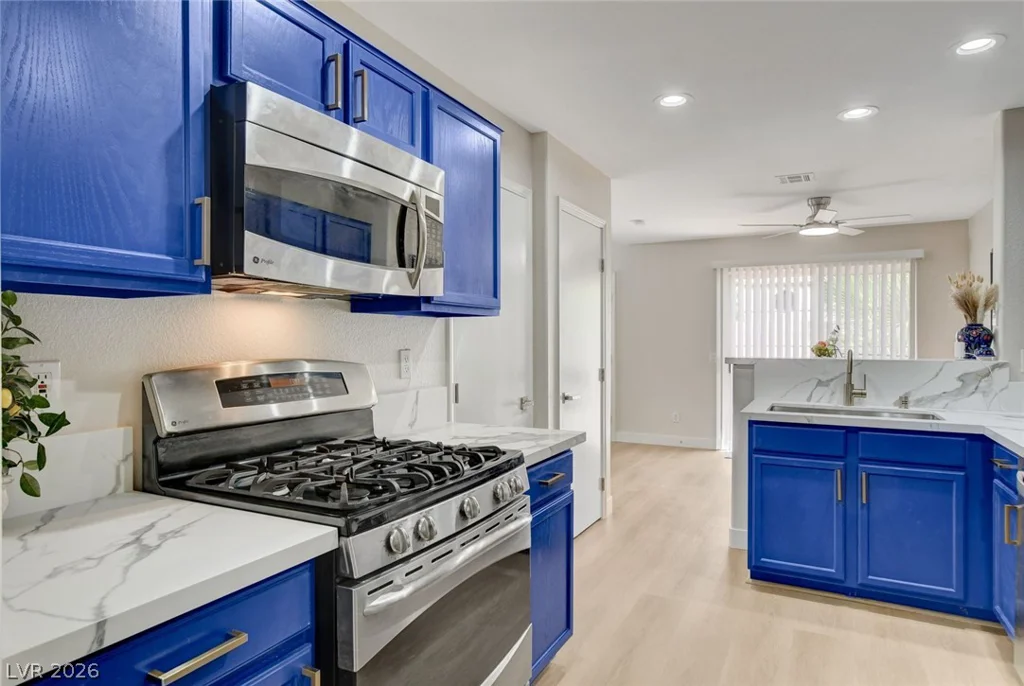 3923 Starfield, Las Vegas, NV 89147
