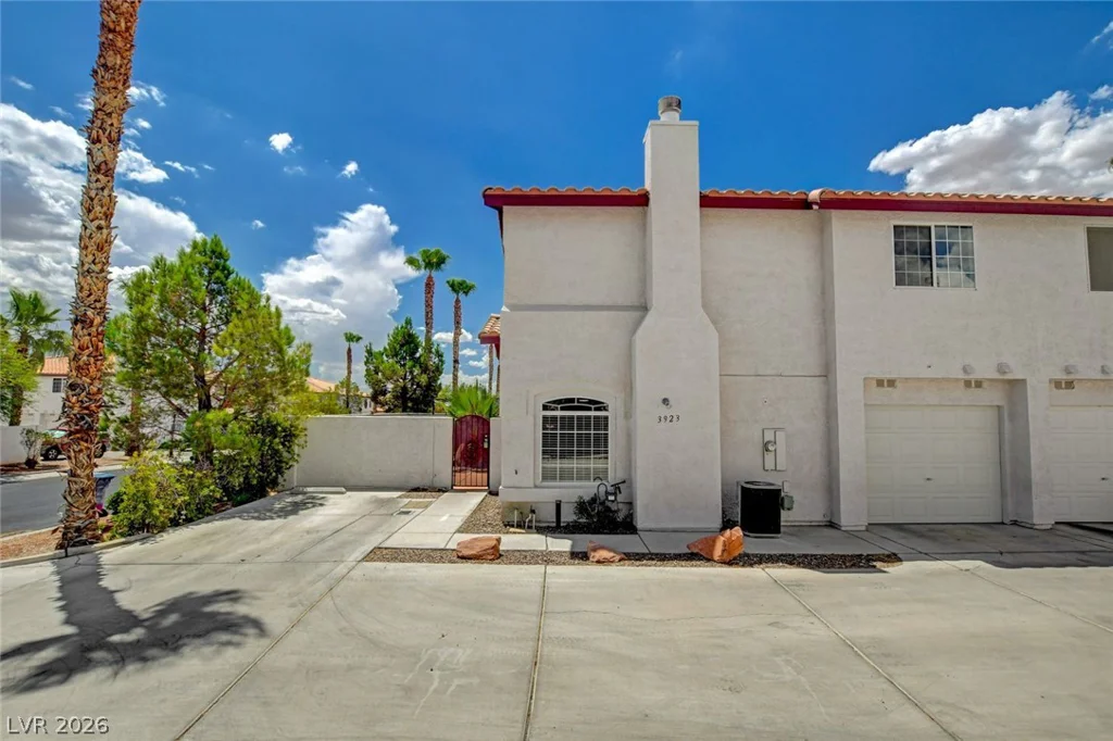 3923 Starfield, Las Vegas, NV 89147