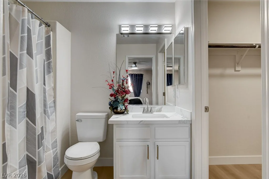 3923 Starfield, Las Vegas, NV 89147