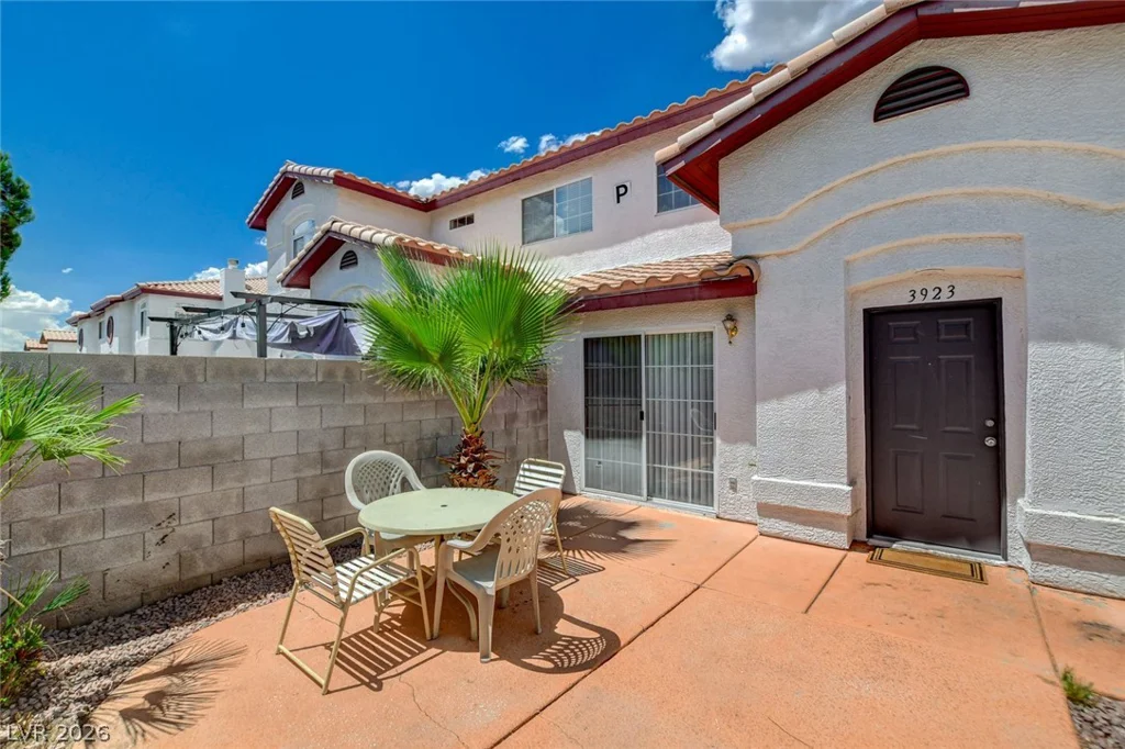 3923 Starfield, Las Vegas, NV 89147