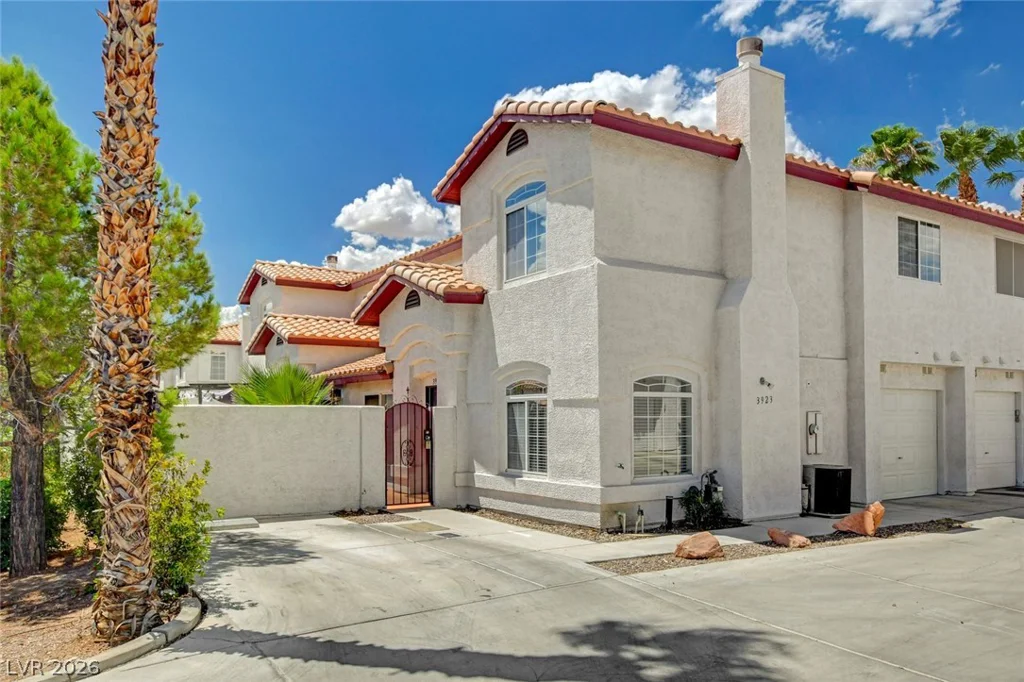 3923 Starfield, Las Vegas, NV 89147