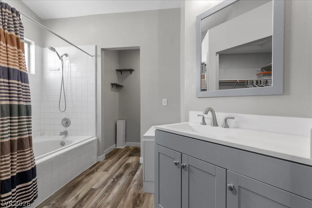 4545 Via Delsur, Las Vegas, NV 89130