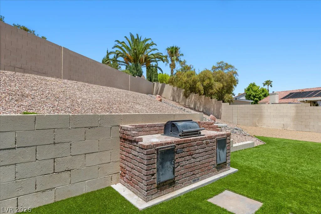 4545 Via Delsur, Las Vegas, NV 89130