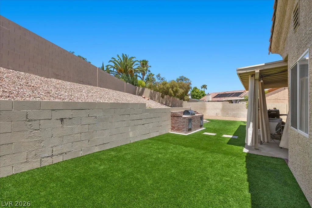 4545 Via Delsur, Las Vegas, NV 89130