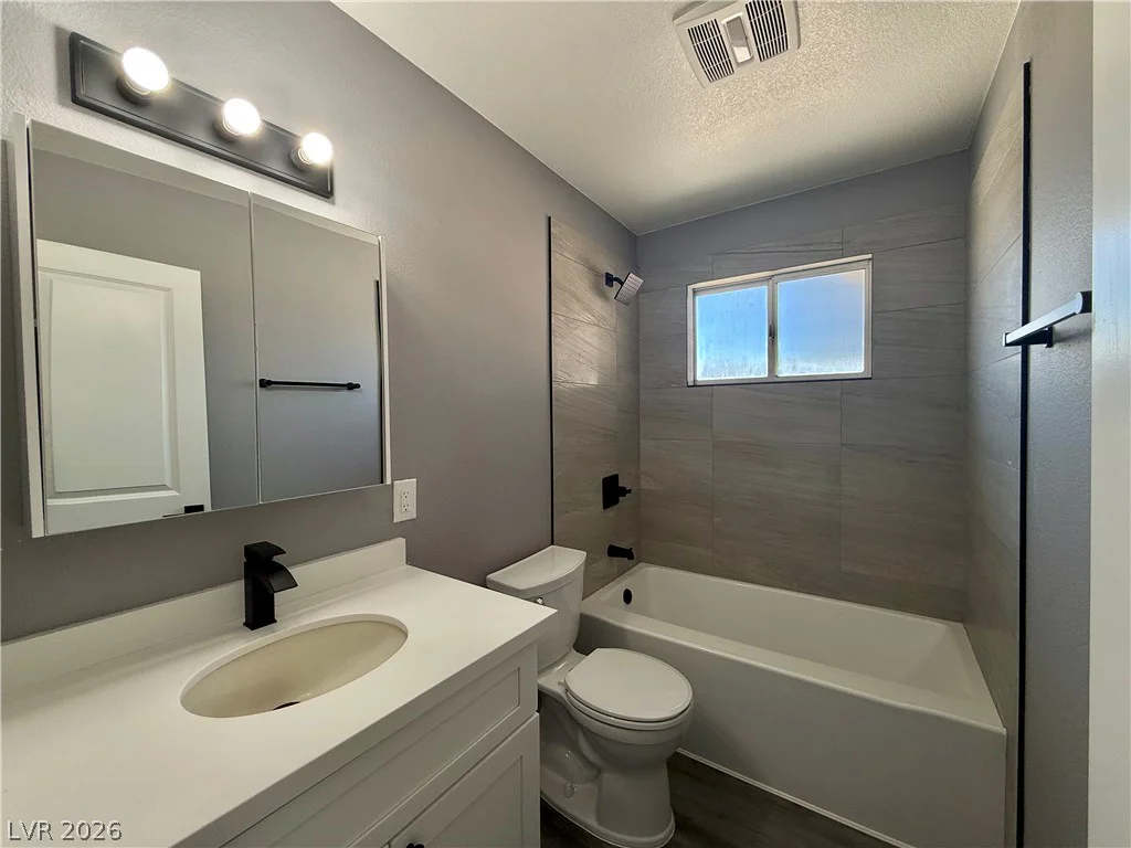 2217 Constantine, Las Vegas, NV 89101