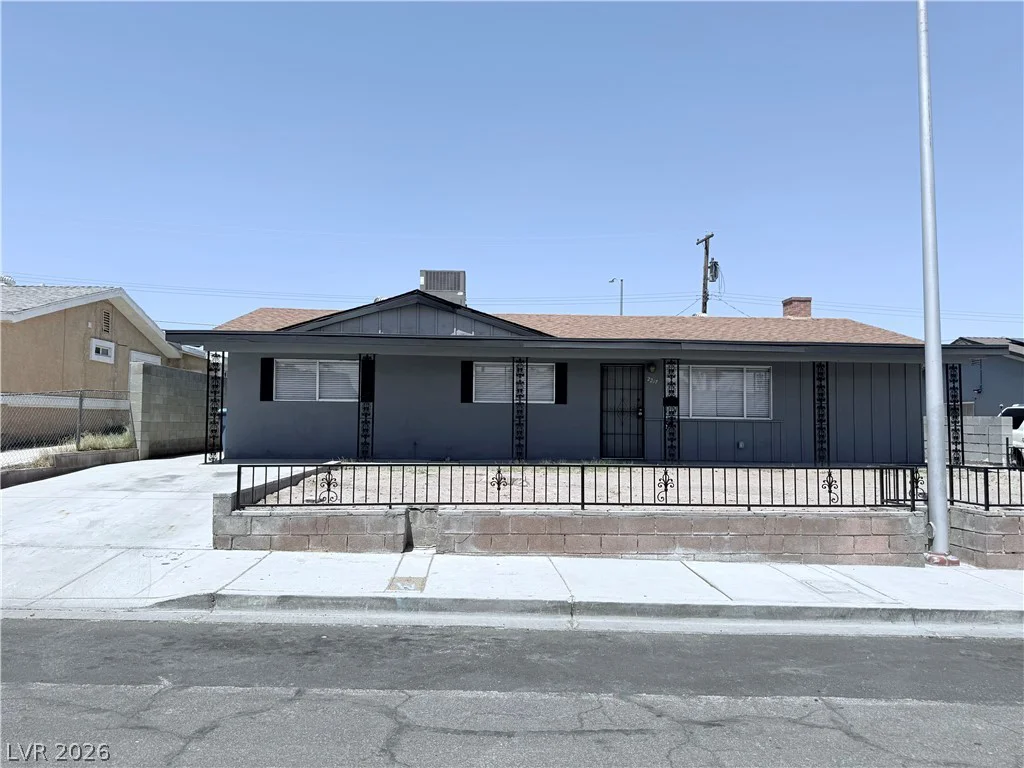 2217 Constantine, Las Vegas, NV 89101