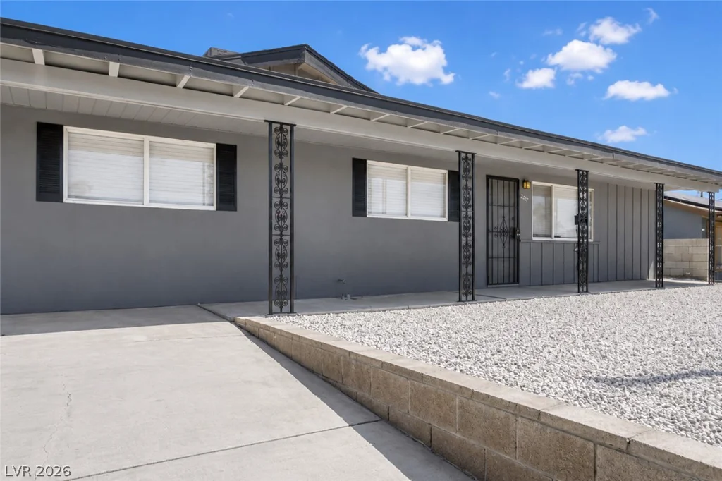 2217 Constantine, Las Vegas, NV 89101