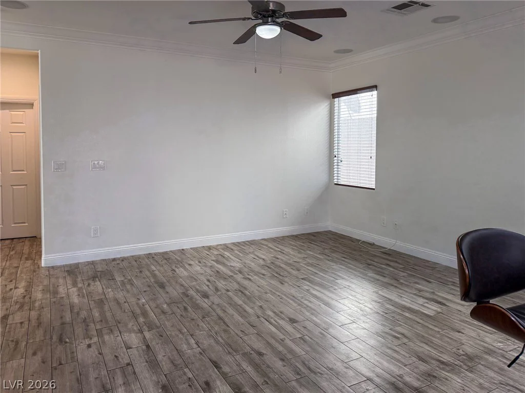9156 Weeping Hollow, Las Vegas, NV 89178