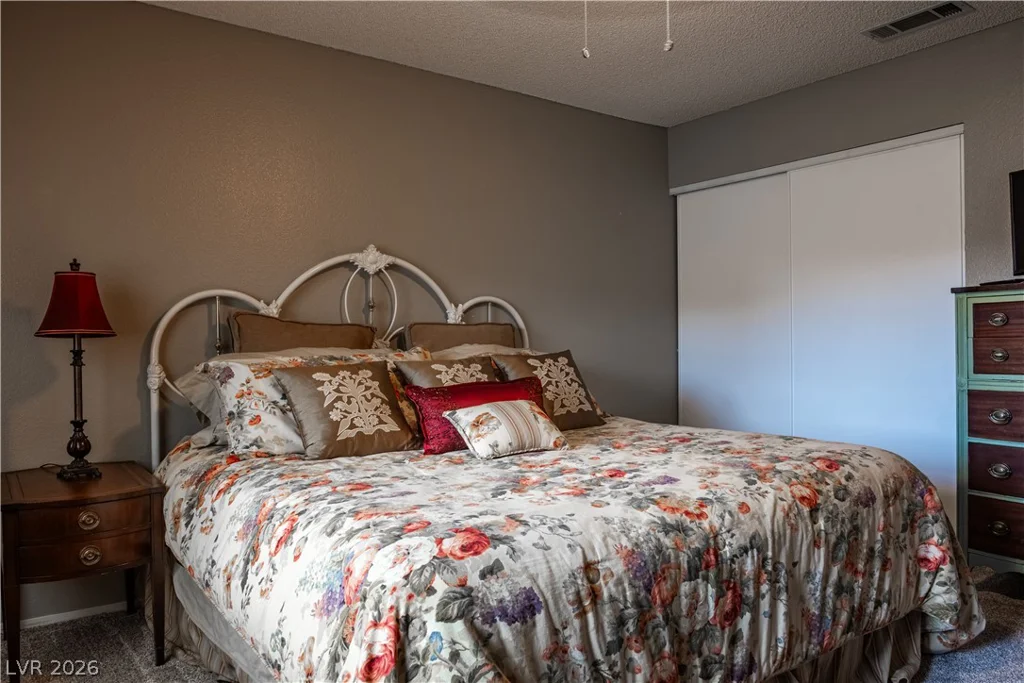 2820 Swallow Point Circle, Las Vegas, NV 89117