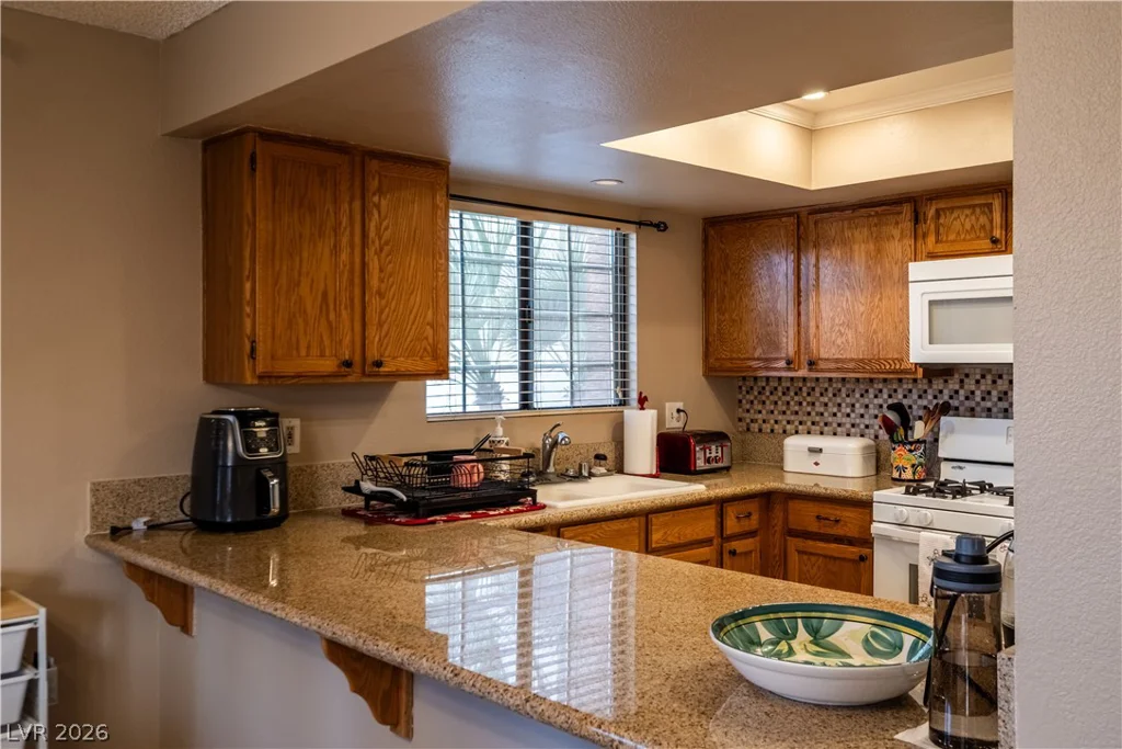 2820 Swallow Point Circle, Las Vegas, NV 89117