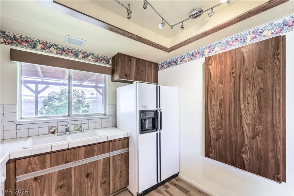 6813 War Eagle, Las Vegas, NV 89108