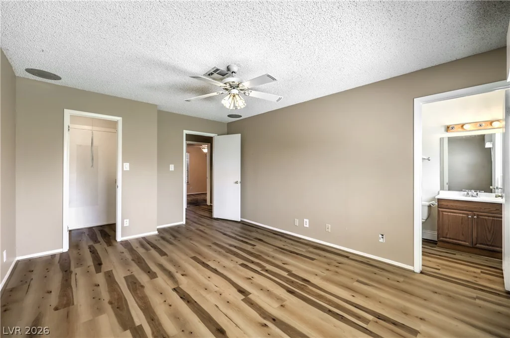 6813 War Eagle, Las Vegas, NV 89108