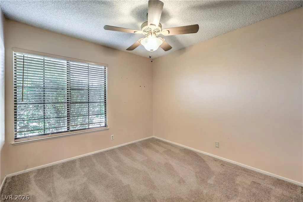 6813 War Eagle, Las Vegas, NV 89108