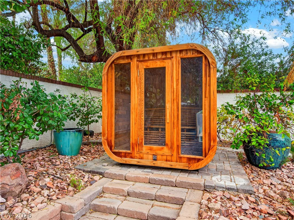 2239 Chatsworth, Henderson, NV 89074