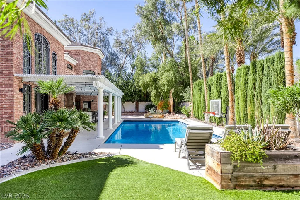 2239 Chatsworth, Henderson, NV 89074