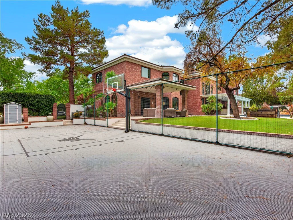 2239 Chatsworth, Henderson, NV 89074