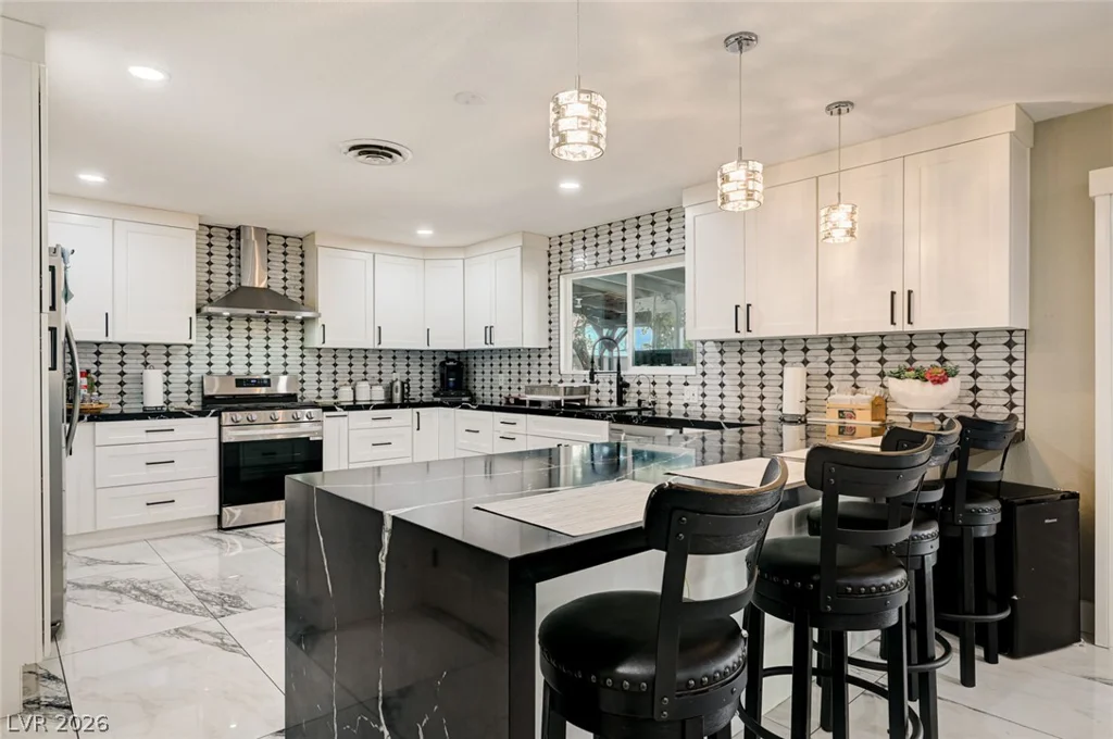 1920 Parkchester, Las Vegas, NV 89108
