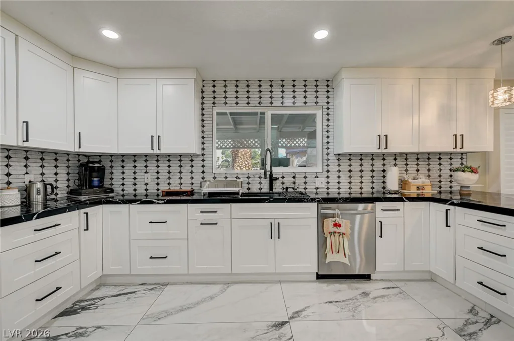 1920 Parkchester, Las Vegas, NV 89108