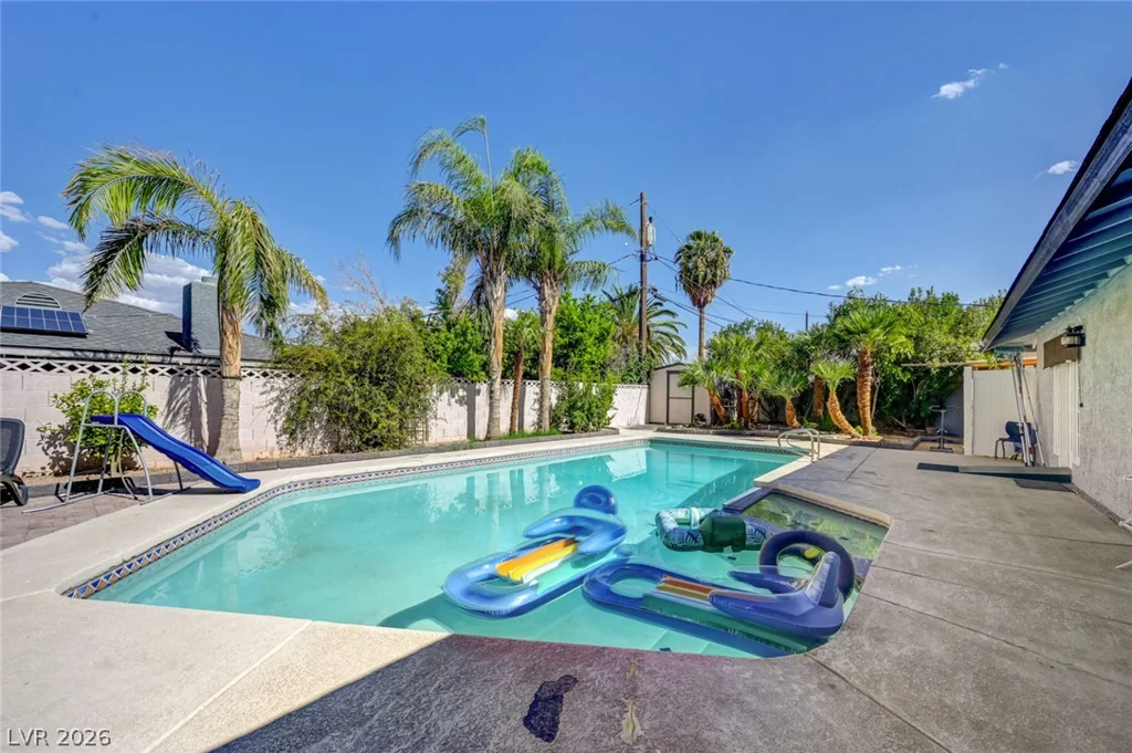 1920 Parkchester, Las Vegas, NV 89108