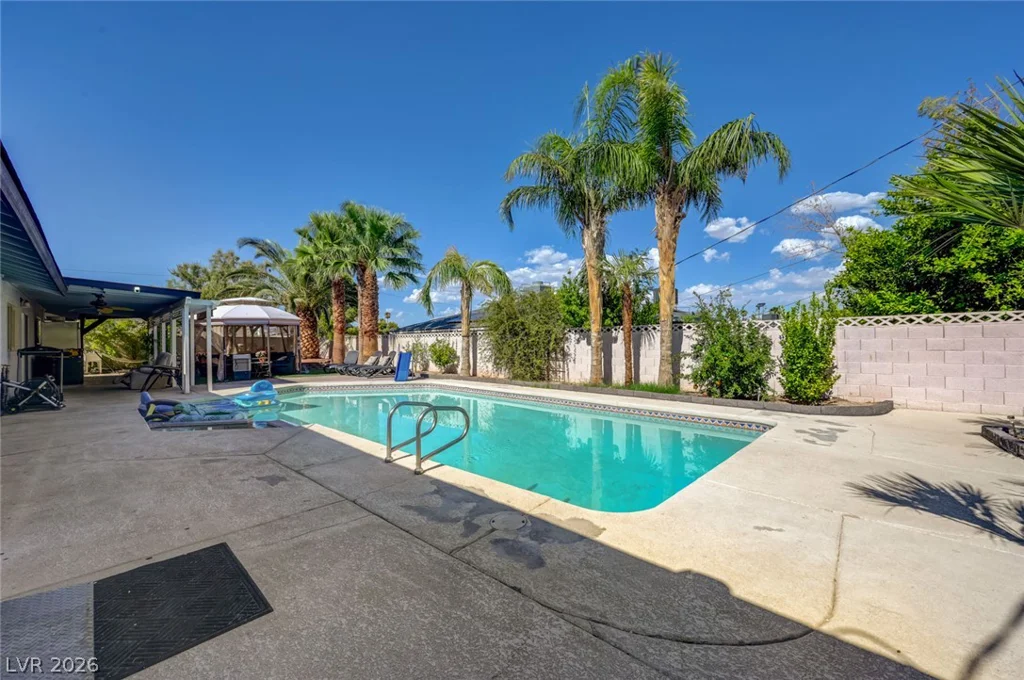 1920 Parkchester, Las Vegas, NV 89108