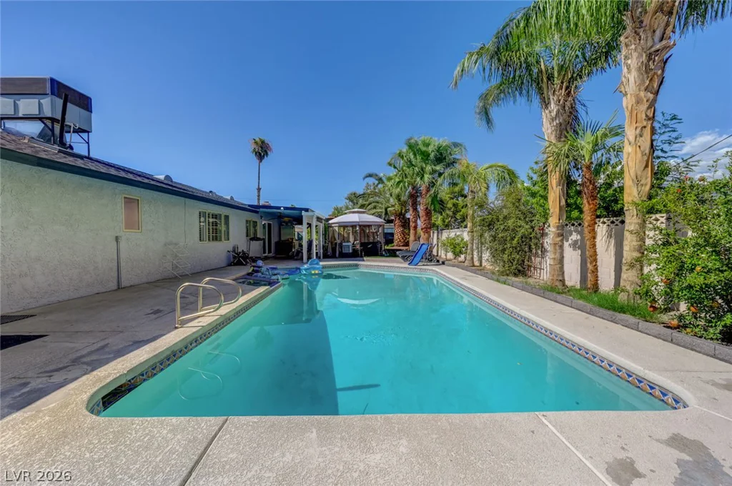 1920 Parkchester, Las Vegas, NV 89108