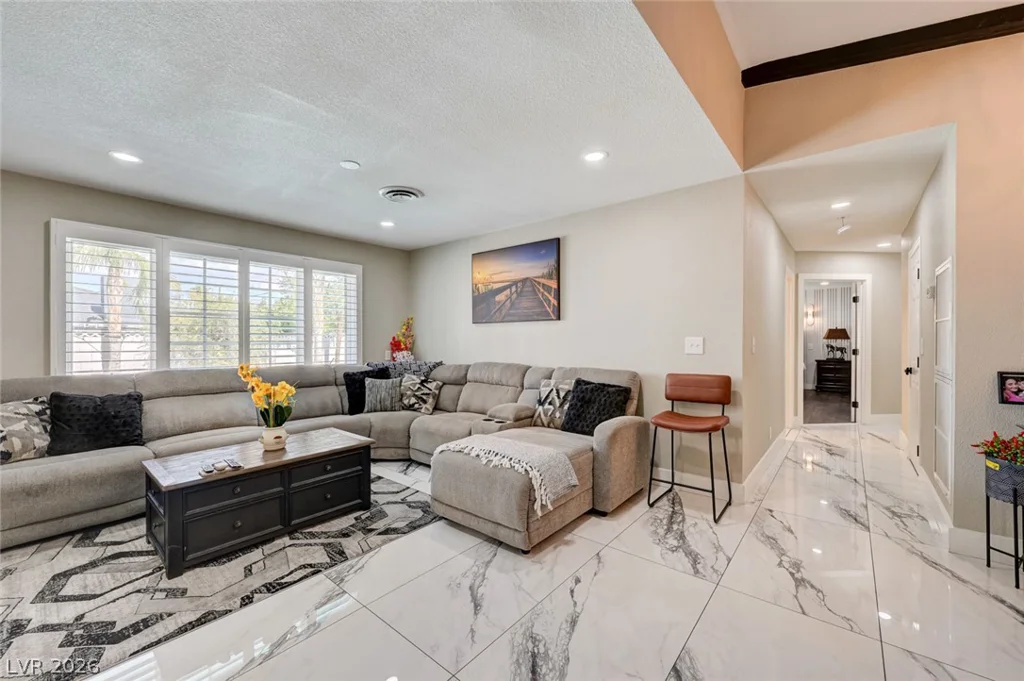 1920 Parkchester, Las Vegas, NV 89108