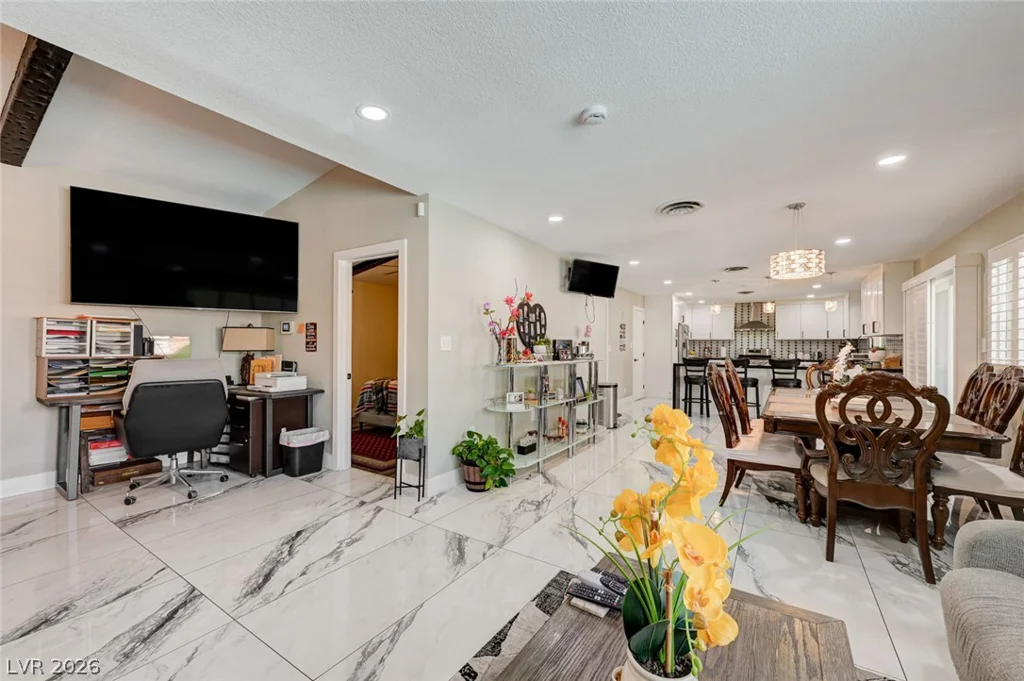 1920 Parkchester, Las Vegas, NV 89108