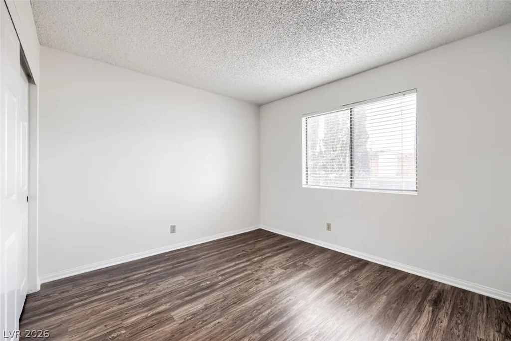 9000 Feather River, Las Vegas, NV 89117