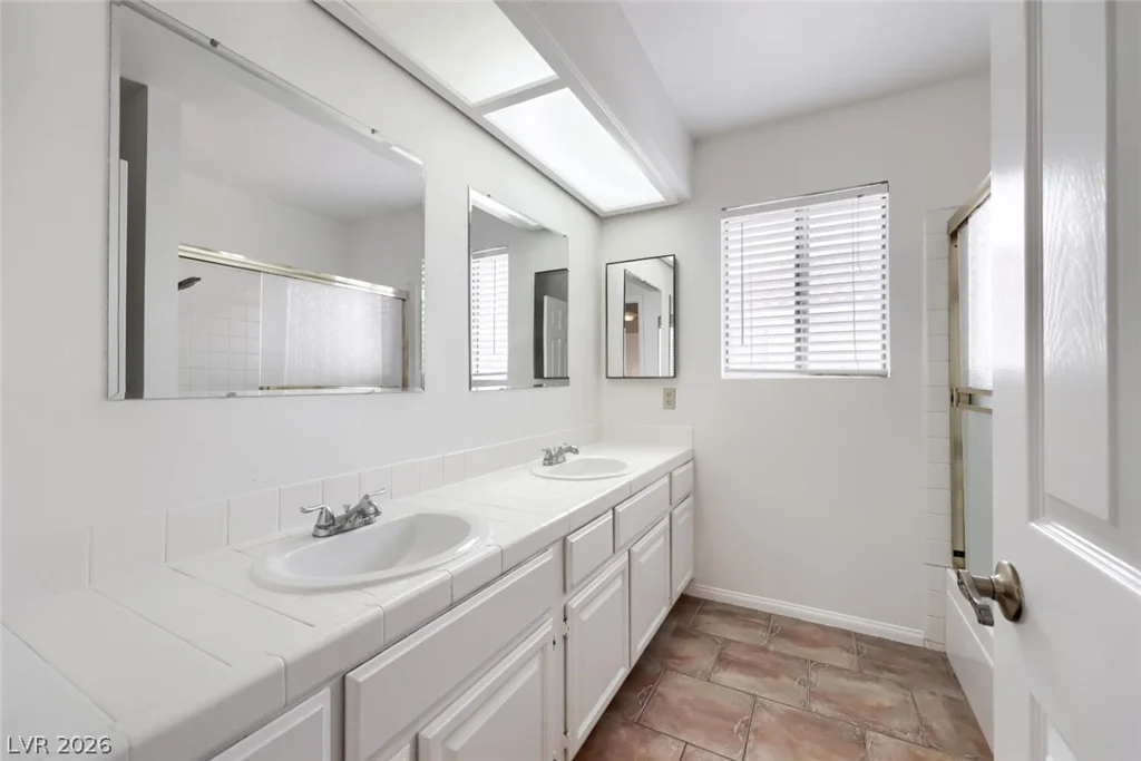 9000 Feather River, Las Vegas, NV 89117